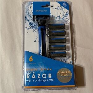 Vivitar Aloe + vitamin E Men's Razor with Blue and Black Handle